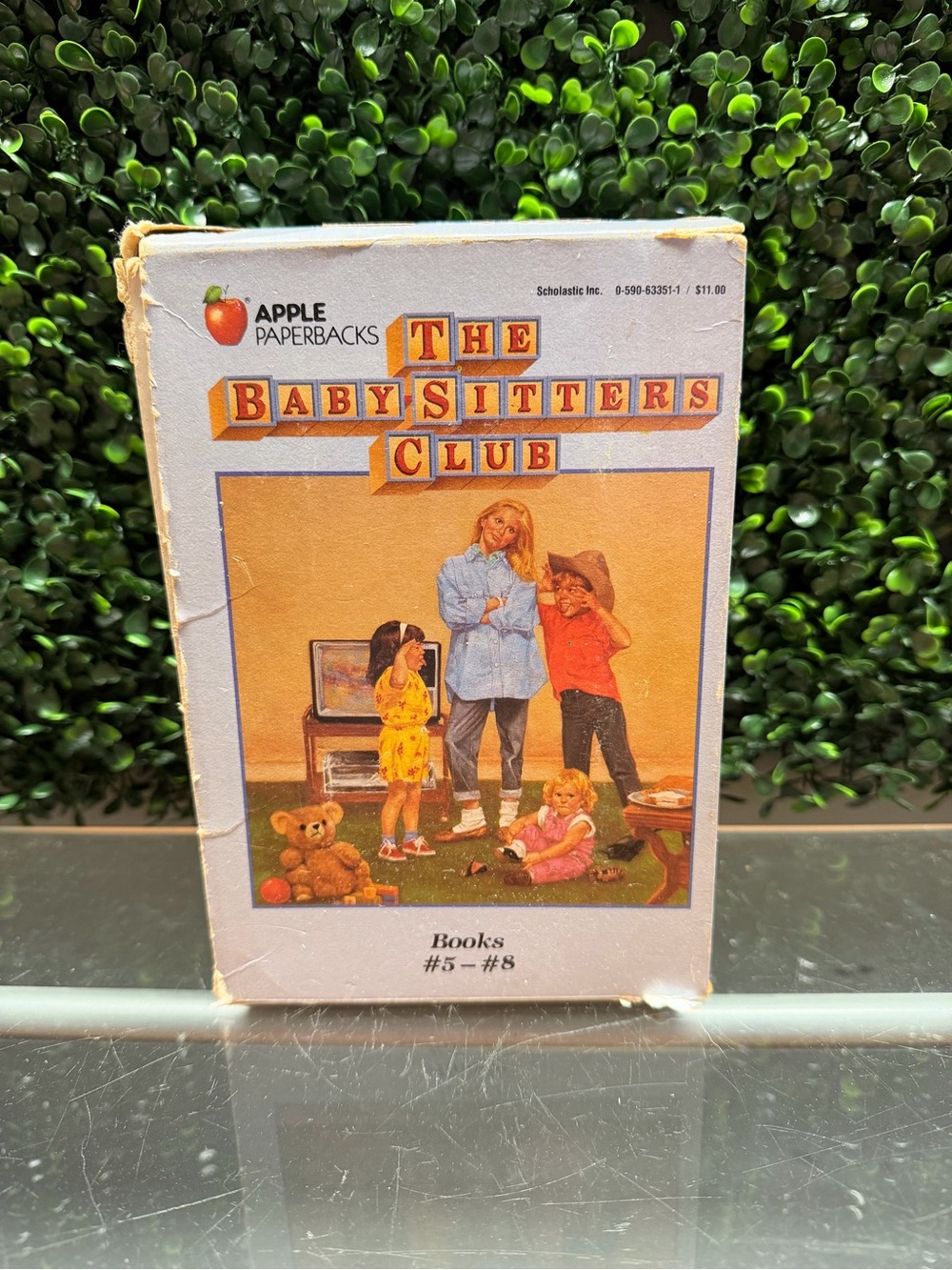 Paperbacks The Baby-Sitters Club Box Set — Yellow and Orange Cover Accents